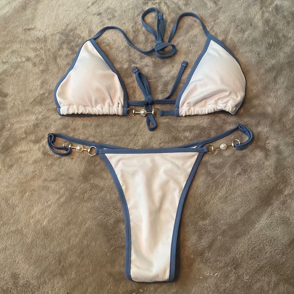 White and blue pearl bikini